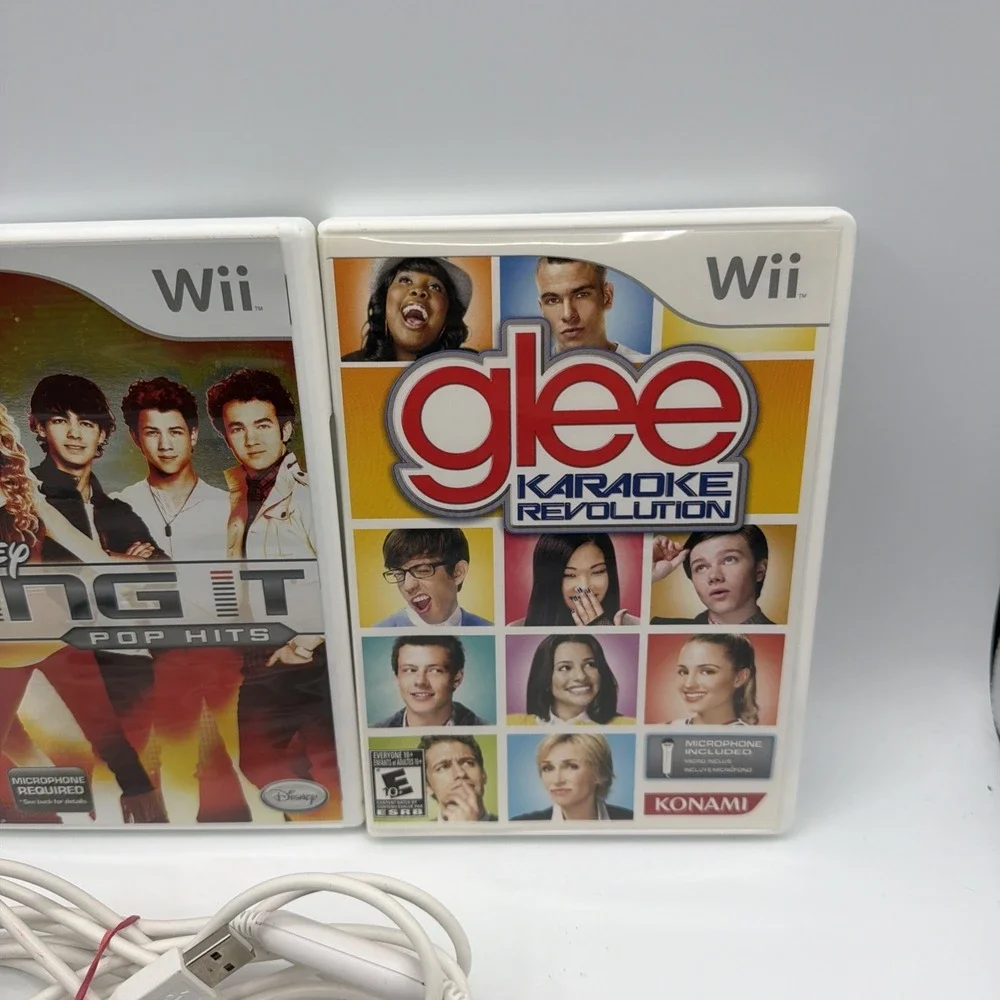 Disney Sing It: Family Hits (Wii) Glee Pop Hits With Microphone TESTED
